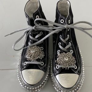 black brand new high tops